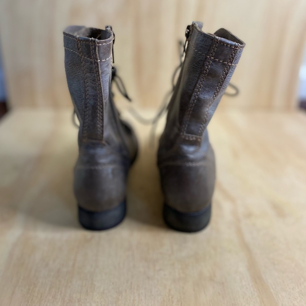 Steve Madden Boots - Picture 3 of 4